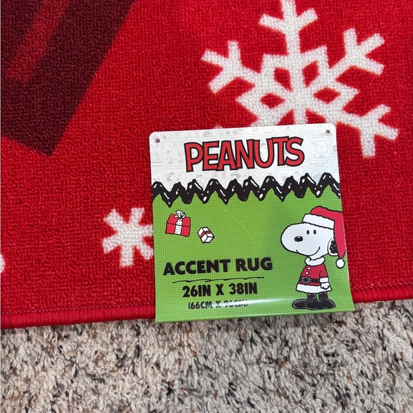 Peanuts Snoopy Christmas Holiday Red Accent Rug 26" x 38" NWT - Picture 2 of 3